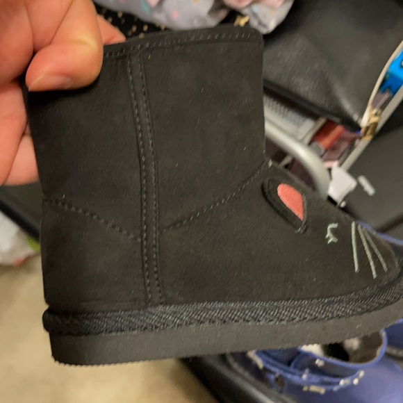 Toddler Girls Boots all same size - Picture 2 of 4